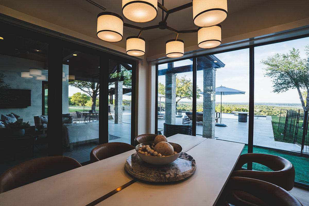 dining room smart lighting